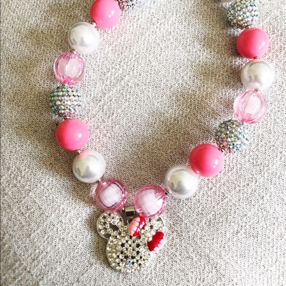 Necklace with matching bracelet - Picture 3 of 3